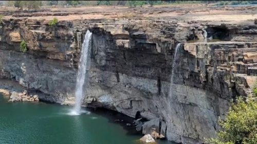 छ.ग : ज़िम्मेदारो की लापरवाही के चलते गायब होने की स्थिति में देश का मिनी नियाग्रा, चित्रकोट बिना पर्यटकों के हुआ वीरान…..