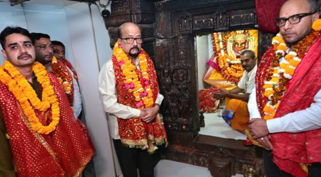 राज्यपाल ने माँ महामाया का दर्शन कर छत्तीसगढ़ की सुख-समृद्धि, खुशहाली की कामना की