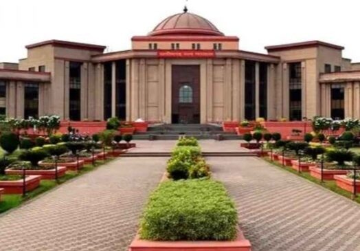 छत्तीसगढ़ के युवाओं के लिए राहत, पुलिस आरक्षक भर्ती पर हाईकोर्ट का बड़ा फैसला.. पढ़िए ख़बर